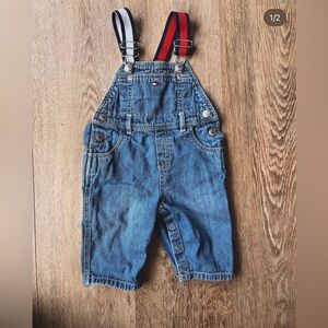 Baby boy Tommy Hilfiger overalls